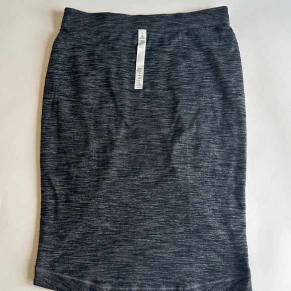 New Lululemon Grey Skirt size 6 - Picture 8 of 10